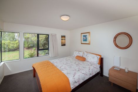 Photo of property in 2 Furlong Crescent, Churton Park, Wellington, 6037