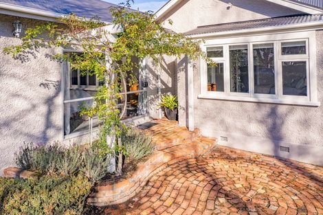 Photo of property in 17 Kent Road, Saint Johns Hill, Whanganui, 4501
