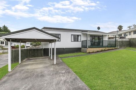 Photo of property in 29 Loughanure Place, Massey, Auckland, 0614