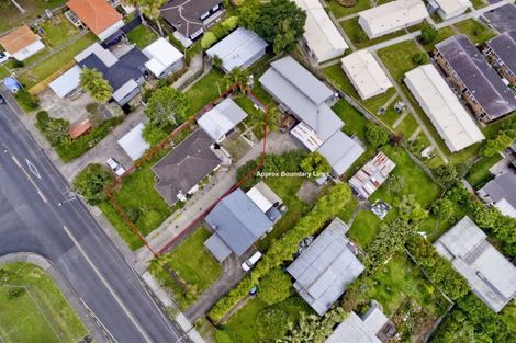 Photo of property in 206 Beach Haven Road, Beach Haven, Auckland, 0626