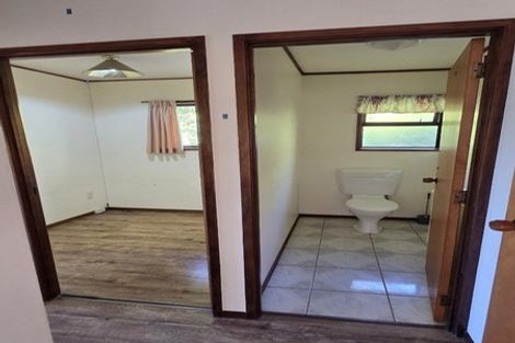 Photo of property in 13 Charles Dickens Drive, Mellons Bay, Auckland, 2014