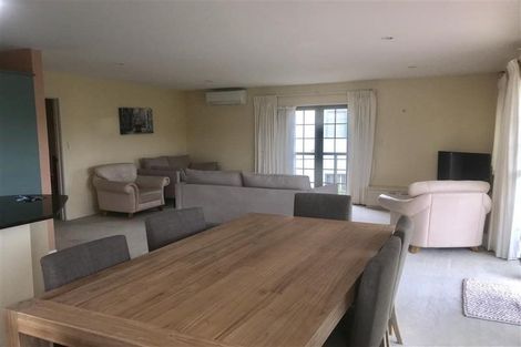 Photo of property in 28 Parkwood Crescent, Gulf Harbour, Whangaparaoa, 0930