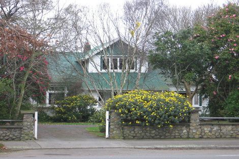 Photo of property in 221 Fitzherbert Avenue, West End, Palmerston North, 4410