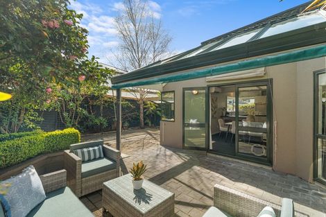 Photo of property in 2/155 Centaurus Road, Saint Martins, Christchurch, 8022