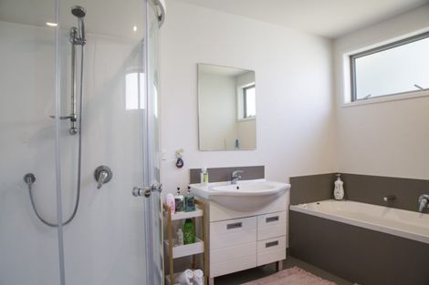 Photo of property in 56a Reynella Drive, Massey, Auckland, 0614