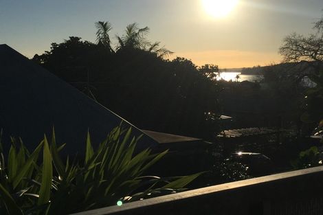 Photo of property in 7/11 Sentinel Road, Herne Bay, Auckland, 1011