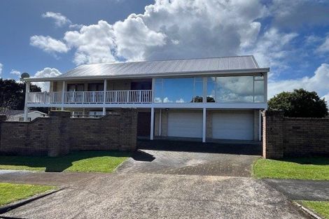 Photo of property in 24 Hurstbourn Priors, Goodwood Heights, Auckland, 2105