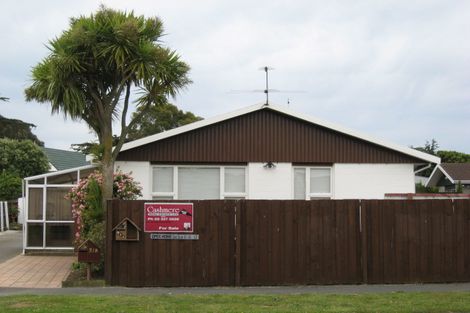 Photo of property in 51b Kuaka Crescent, Bromley, Christchurch, 8062