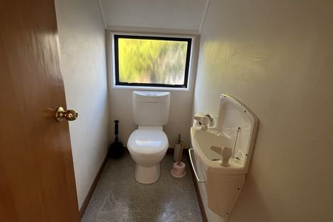 Photo of property in 9a Phoenix Avenue, Hokowhitu, Palmerston North, 4410