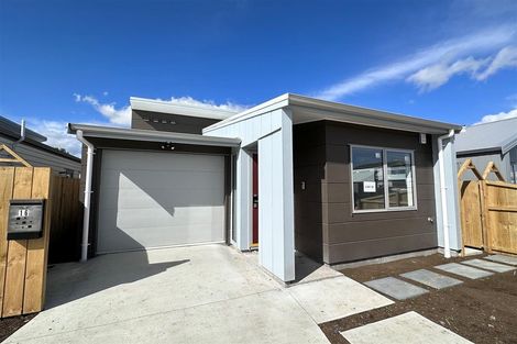 Photo of property in 16 Clayden Shuttleworth Street, Papakura, 2110