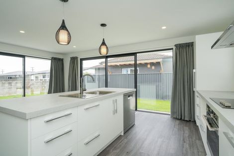 Photo of property in 27 Renfrew Street, Waikiwi, Invercargill, 9810