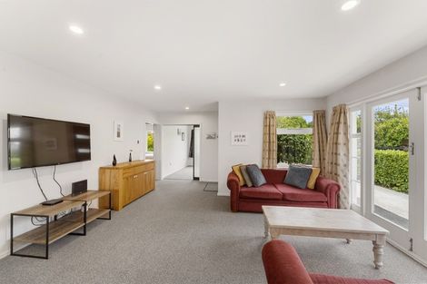 Photo of property in 29 Liverton Crescent, Bishopdale, Christchurch, 8053