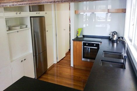 Photo of property in 69 Moana Road, Kelburn, Wellington, 6012