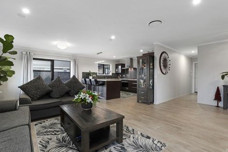 Photo of property in 8 Chalgrove Road, Huntington, Hamilton, 3210