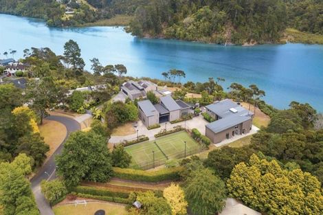 Photo of property in 34 Kingfisher Grove, Greenhithe, Auckland, 0632