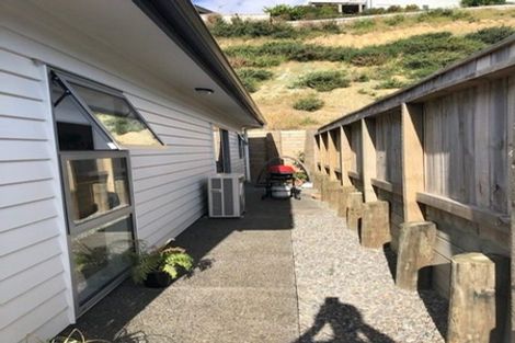 Photo of property in 214a Navigation Drive, Whitby, Porirua, 5024