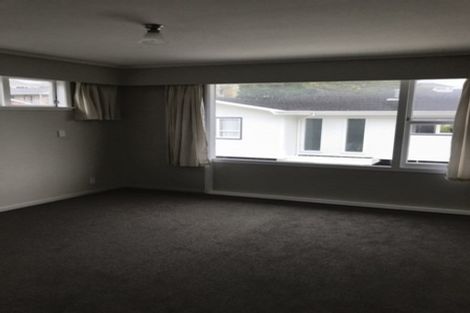 Photo of property in 6 Cherry Grove, Strathmore Park, Wellington, 6022