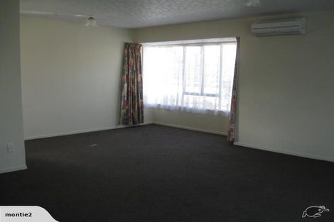 Photo of property in 2/33 Mortlake Street, Islington, Christchurch, 8042