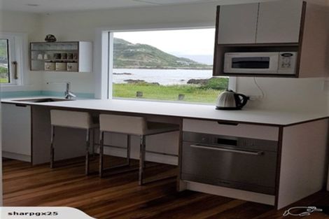 Photo of property in 130 Owhiro Bay Parade, Owhiro Bay, Wellington, 6023