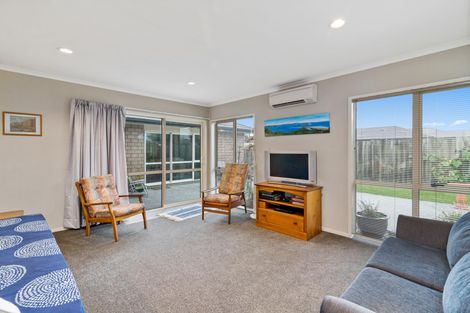 Photo of property in 8 Kipling Crescent, Owhata, Rotorua, 3010