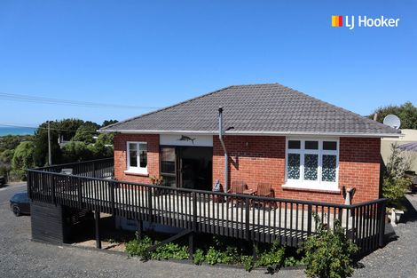 Photo of property in 12 Frances Street, Taieri Beach, Brighton, 9091