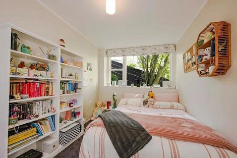 Photo of property in 38 Hathaway Avenue, Karori, Wellington, 6012