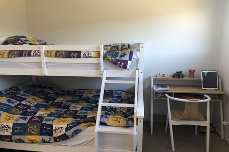 Photo of property in 35 Minaret Ridge, Wanaka, 9305