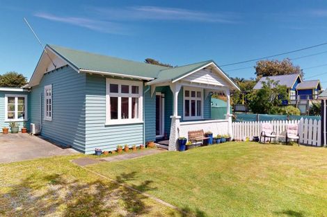 Photo of property in 108 Rua Avenue, Waitarere Beach, Levin, 5510