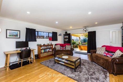 Photo of property in 53 Riverstone Drive, Riverstone Terraces, Upper Hutt, 5018