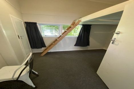 Photo of property in 62 Kelburn Parade, Kelburn, Wellington, 6012