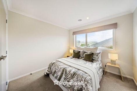 Photo of property in 5 Tasman Close, Aotea, Porirua, 5024