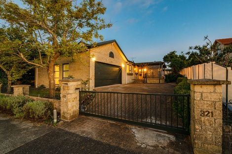 Photo of property in 321 Hobsonville Road, Hobsonville, Auckland, 0618