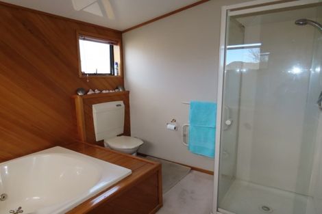 Photo of property in 1 Athenry Road, Bridge Hill, Alexandra, 9320