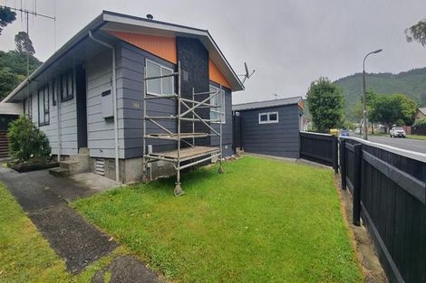 Photo of property in 58a Gemstone Drive, Birchville, Upper Hutt, 5018