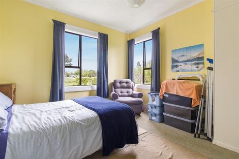 Photo of property in 107 Timaru Road, Waimate, 7980