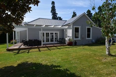 Photo of property in 27 Brough Street, Palmerston, 9430