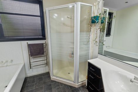 Photo of property in 22 Oxford Street, Holmes Hill, Oamaru, 9401