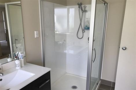 Photo of property in 3 Tarapiroe Avenue, Takanini, 2112