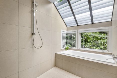 Photo of property in 60a Saint Georges Bay Road, Parnell, Auckland, 1052