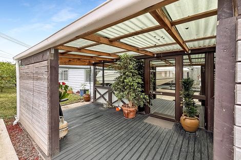 Photo of property in 1/56 Birkdale Road, Birkdale, Auckland, 0626