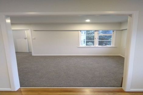 Photo of property in 103 Kenmore Street, Newlands, Wellington, 6037