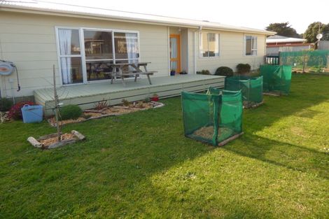 Photo of property in 33 Gloucester Street, Patea, 4520