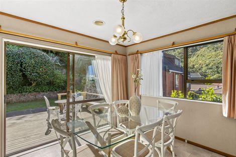 Photo of property in 14 Satara Crescent, Khandallah, Wellington, 6035