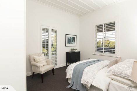 Photo of property in 71 Beach Road, Mellons Bay, Auckland, 2014