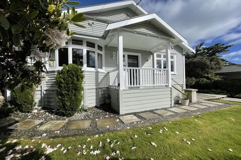Photo of property in 18 Cashmere Avenue, Khandallah, Wellington, 6035