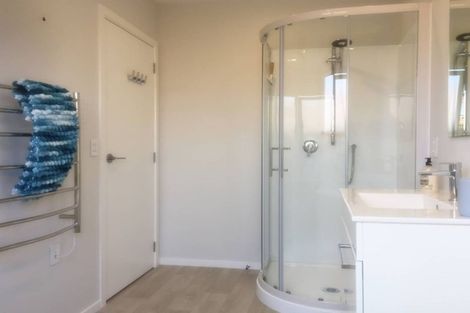 Photo of property in 18 Tarata Grove, Lansdowne, Masterton, 5810