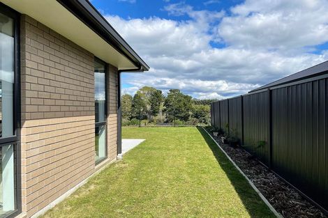 Photo of property in 25 Pioneer Crescent, Omokoroa, 3114