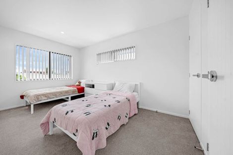 Photo of property in 70c Cargill Street, Papakura, 2110