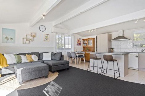 Photo of property in 200 Dickson Road, Papamoa Beach, Papamoa, 3118