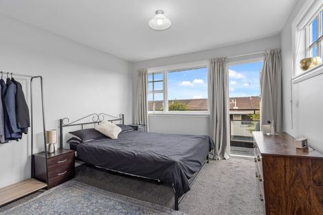 Photo of property in 1/11 Division Street, Riccarton, Christchurch, 8041